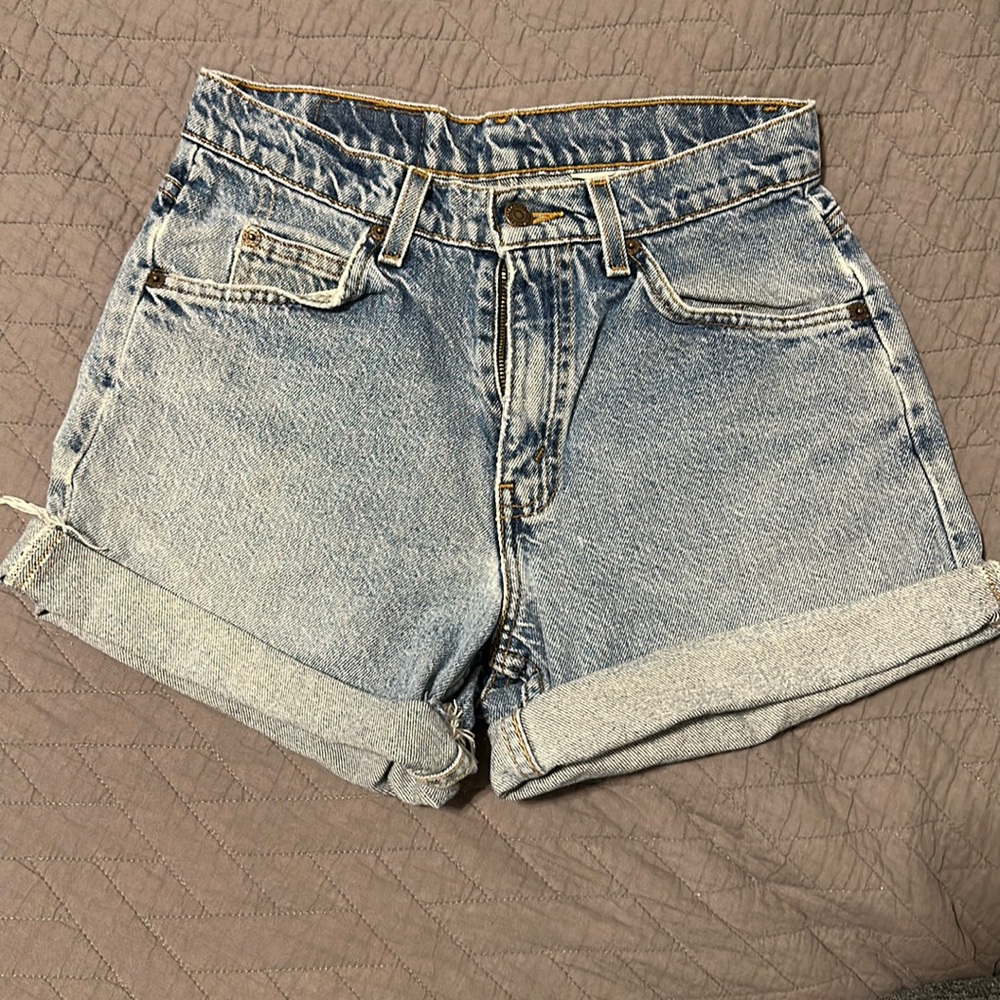 Levi light wash high waisted shorts